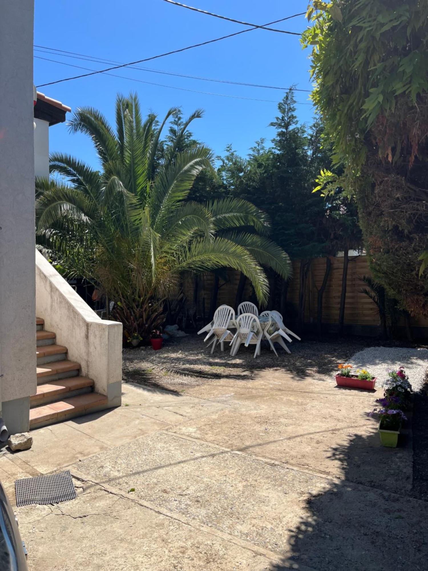 Villa La Desiree ,Haut De Villa, Refait A Neuf , 4 Etoiles, Climatise, Parking Prive Et 120M2 De Jardin * Antibes