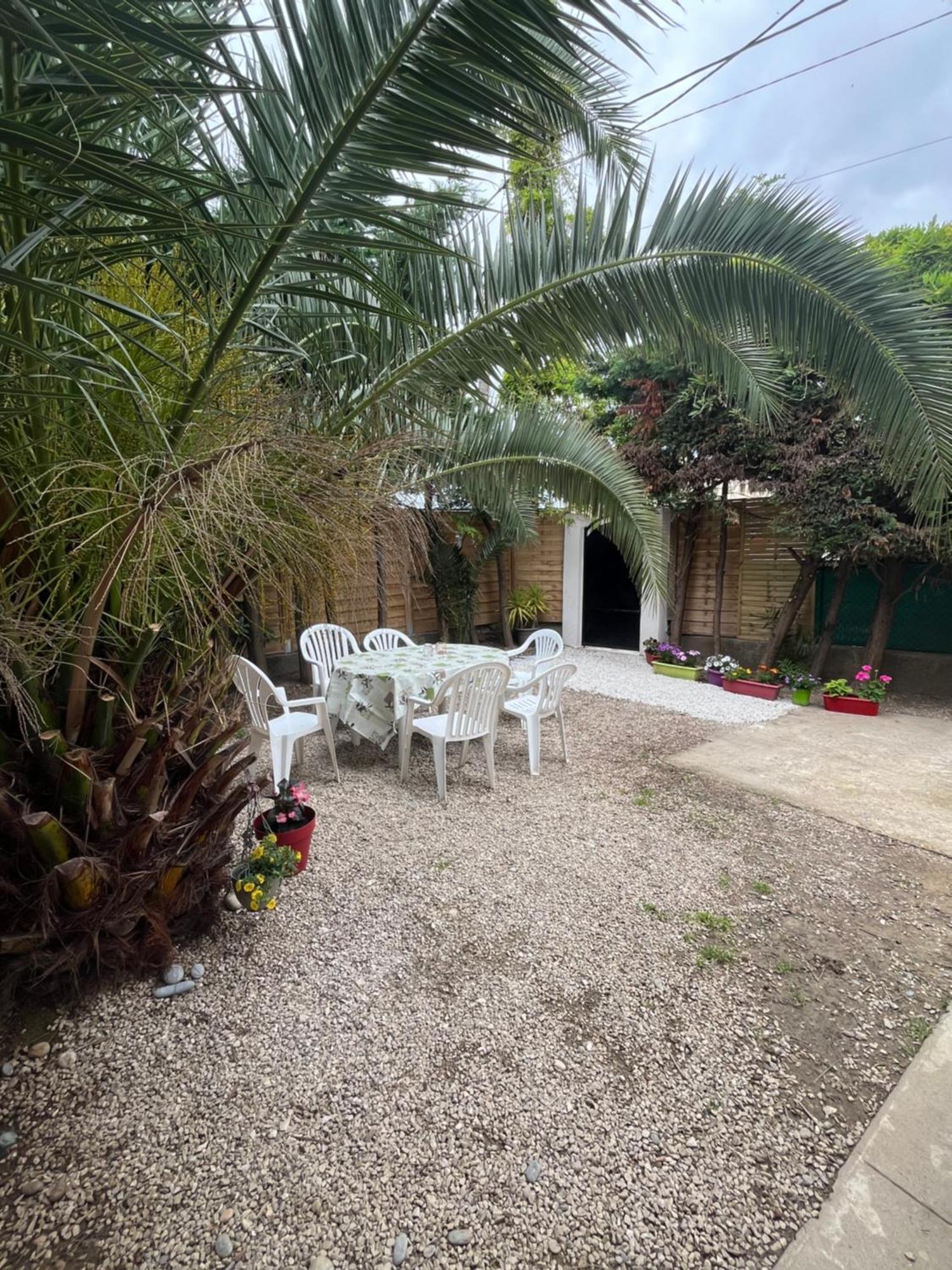 Villa La Desiree ,Haut De Villa, Refait A Neuf , 4 Etoiles, Climatise, Parking Prive Et 120M2 De Jardin Villa *